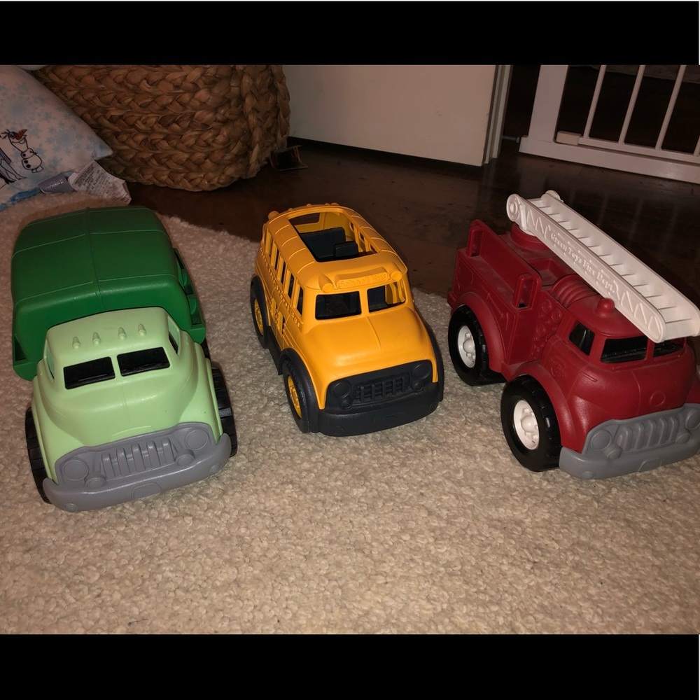 SOLD Green toys set - Picture 1 of 2